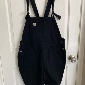 NWT Lucy and Yak Black Overalls with Adjustable Straps